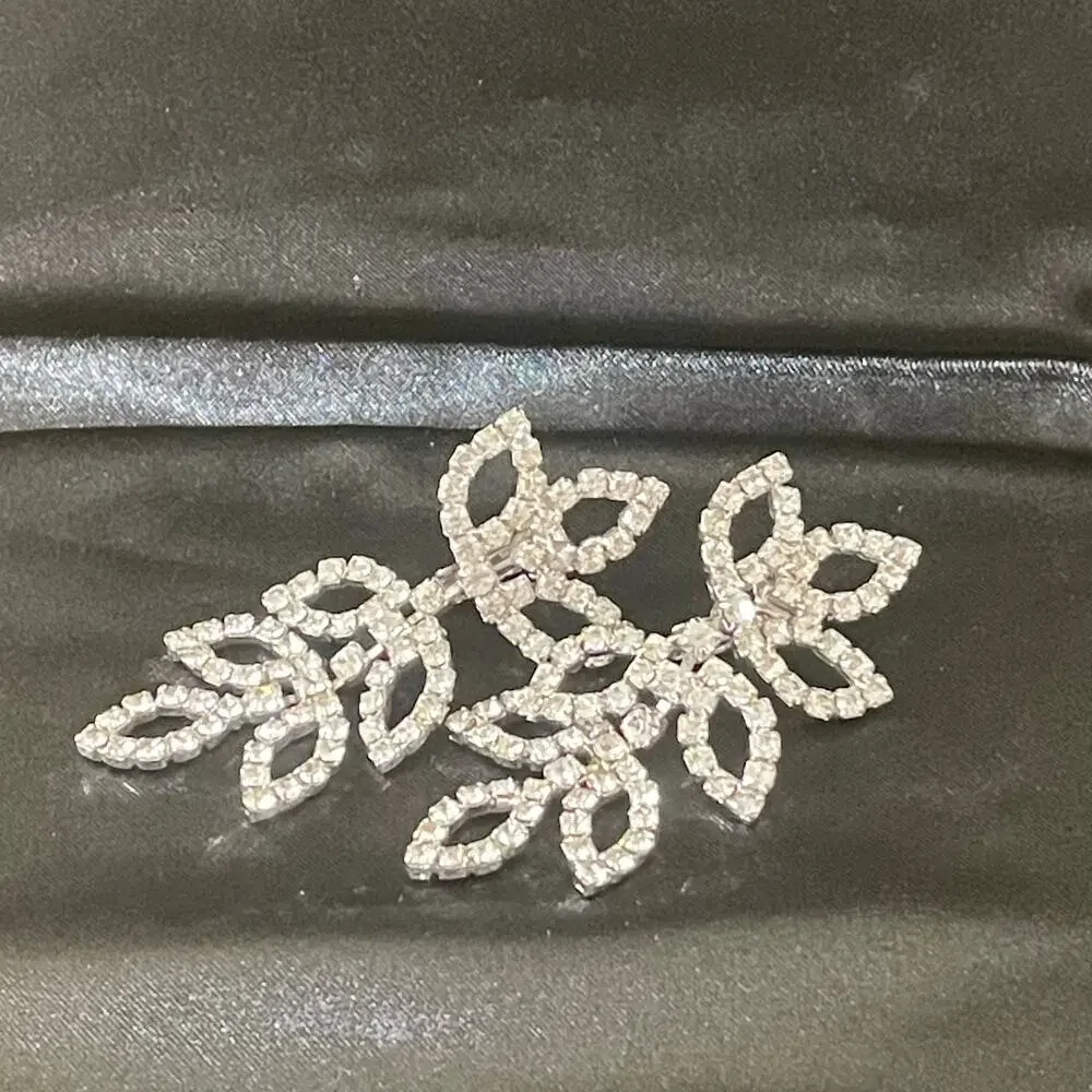 Vtg Style Clear Rhinestone Leaf Drop Openwork Clip Earrings Bridal Formal